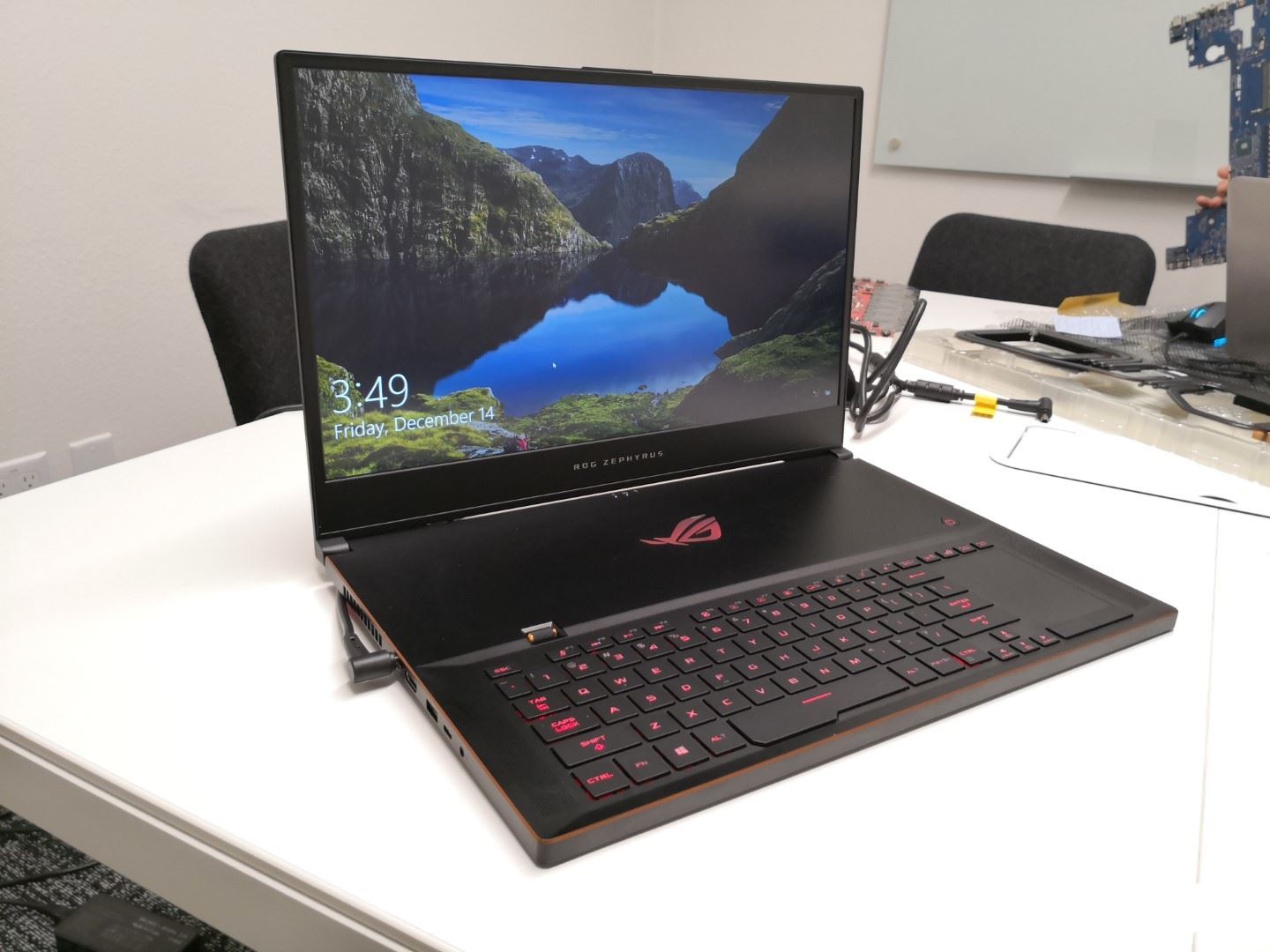 Asus ROG Zephyrus S GX701 review