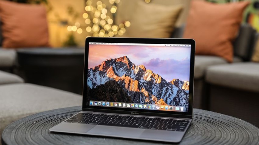 Apple MacBook review